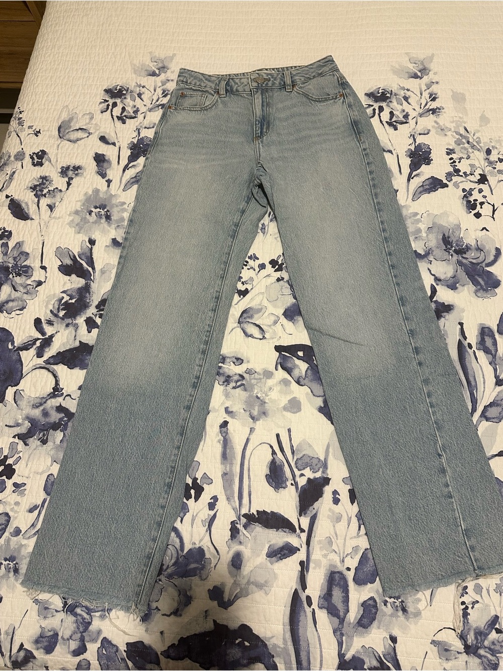 Garage Light Wash Straight-Leg Women's Jeans